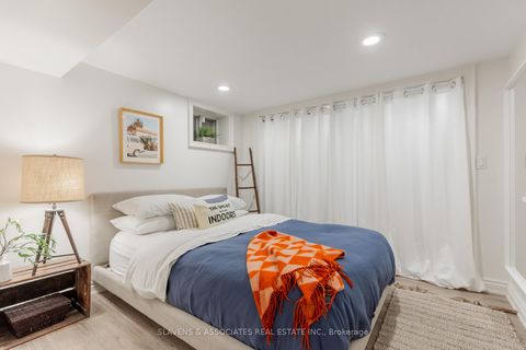 Photo 25 at 9 Elmsthorpe Avenue, Forest Hill South, Toronto