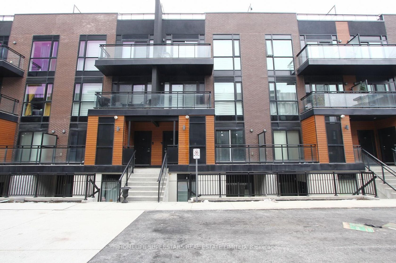 902 - 5309 Highway No 7, Vaughan Grove, Vaughan photo number 2