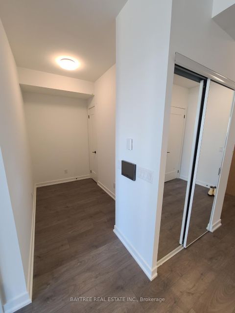 Photo 5 at 825 - 5 Defries Street, Regent Park, Toronto