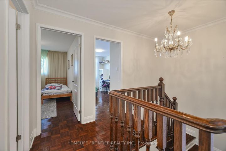 Photo 24 at 86 Venice Gate Drive, Vellore Village, Vaughan