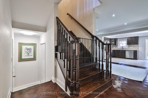Photo 16 at 86 Venice Gate Drive, Vellore Village, Vaughan