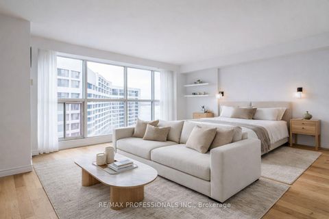 Photo 6 at 3703 - 77 Harbour Square, Waterfront Communities C1, Toronto