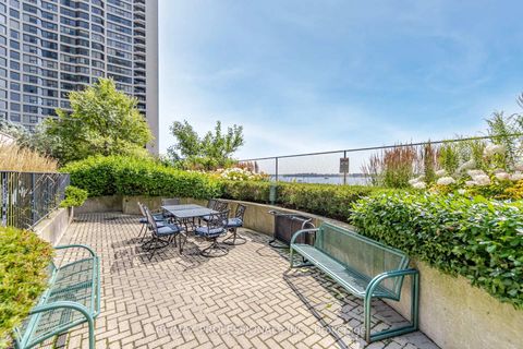 Photo 32 at 3703 - 77 Harbour Square, Waterfront Communities C1, Toronto