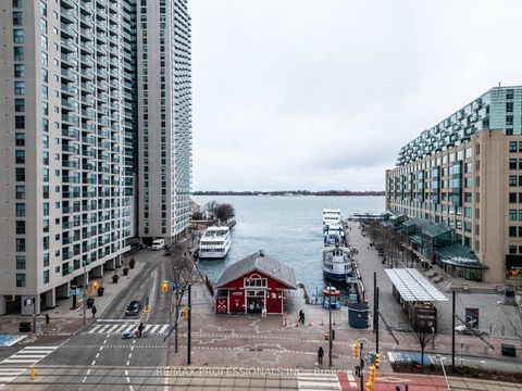 Photo 45 at 3703 - 77 Harbour Square, Waterfront Communities C1, Toronto