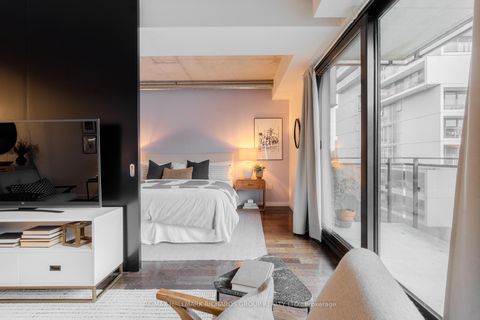 Photo 9 at 613 - 51 Trolley Crescent, Moss Park, Toronto