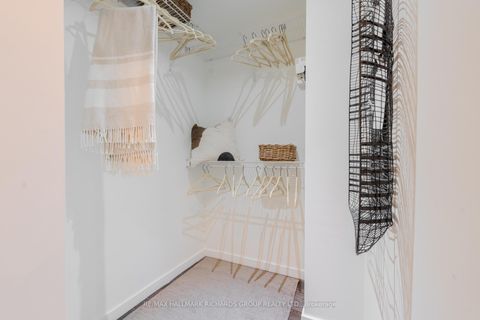 Photo 14 at 613 - 51 Trolley Crescent, Moss Park, Toronto