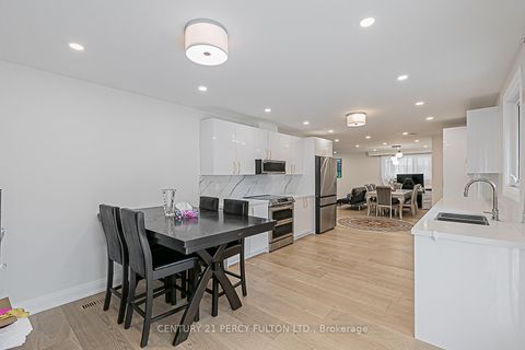 Photo 13 at 168 Ruggles Avenue, Harding, Richmond Hill