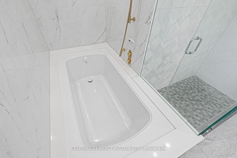 Photo 26 at 168 Ruggles Avenue, Harding, Richmond Hill