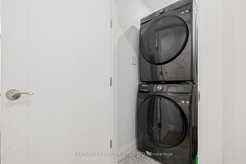 Photo 28 at 168 Ruggles Avenue, Harding, Richmond Hill