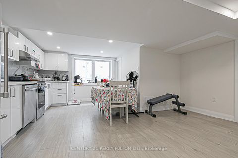 Photo 33 at 168 Ruggles Avenue, Harding, Richmond Hill