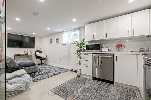 Photo 42 at 168 Ruggles Avenue, Harding, Richmond Hill