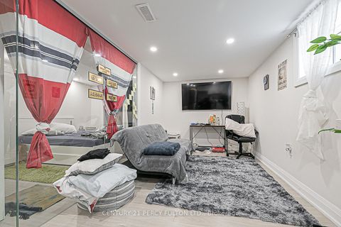 Photo 43 at 168 Ruggles Avenue, Harding, Richmond Hill