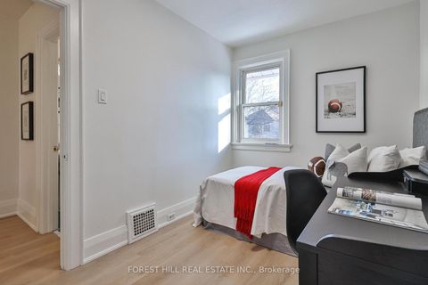 Photo 27 at 33 Glengarry Avenue, Lawrence Park North, Toronto