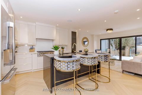 Photo 9 at 786 Euclid Avenue, Annex, Toronto