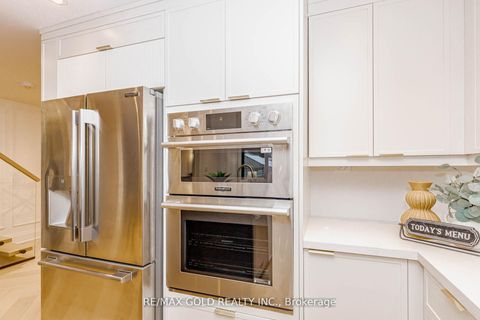 Photo 12 at 786 Euclid Avenue, Annex, Toronto