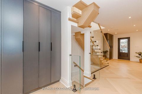 Photo 17 at 786 Euclid Avenue, Annex, Toronto