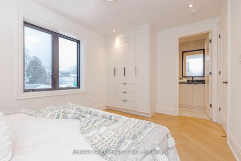 Photo 27 at 786 Euclid Avenue, Annex, Toronto