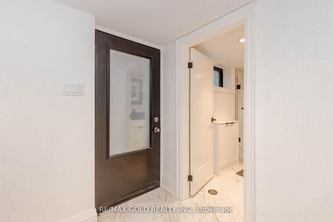 Photo 33 at 786 Euclid Avenue, Annex, Toronto