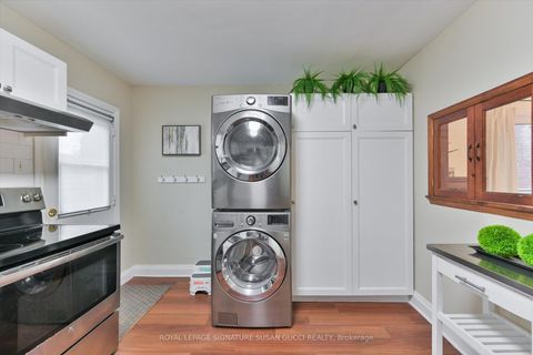 Photo 10 at 257 Lumsden Avenue, Lumsden, Toronto