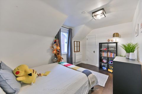 Photo 20 at 257 Lumsden Avenue, Lumsden, Toronto