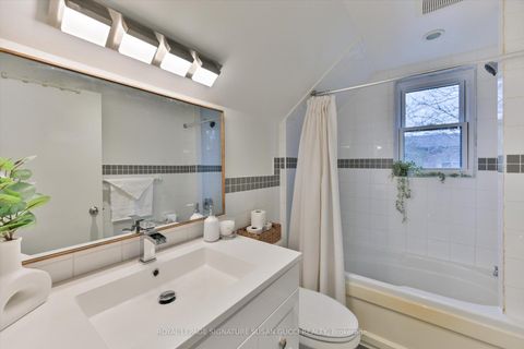 Photo 23 at 257 Lumsden Avenue, Lumsden, Toronto