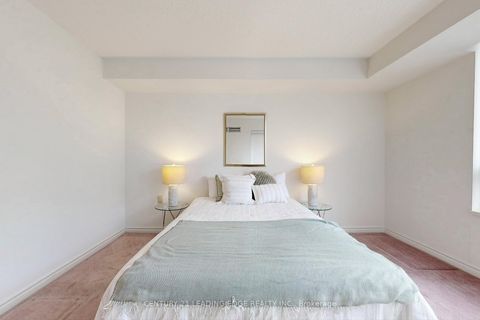 Photo 10 at 302 - 2627 Mccowan Road, Agincourt North, Toronto