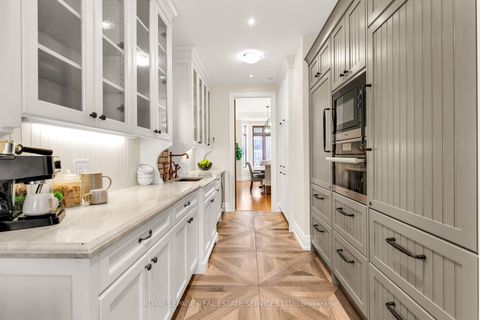 Photo 5 at 441 Oriole Parkway, Eglinton, Toronto