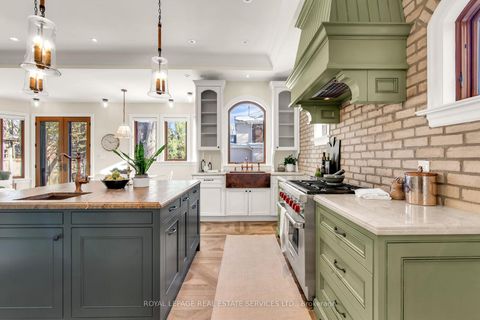 Photo 6 at 441 Oriole Parkway, Eglinton, Toronto