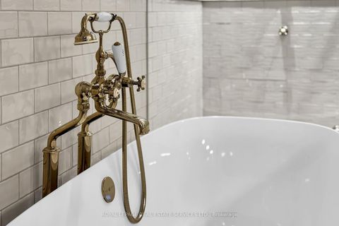 Photo 23 at 441 Oriole Parkway, Eglinton, Toronto