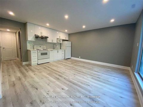 Photo 12 at 2651 Yonge Street, Mount Pleasant East, Toronto