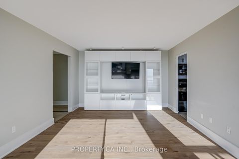 Photo 12 at 1503 - 15 Vicora Linkway Way, Flemingdon Park, Toronto