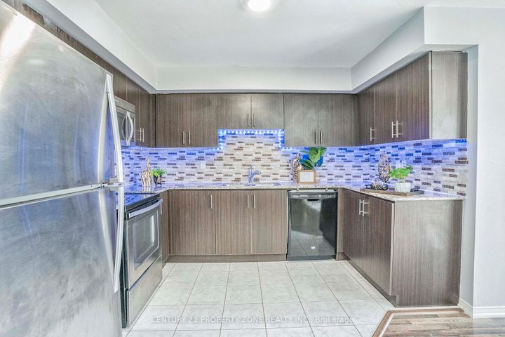 Photo 8 at 4 - 2500 Post Road, RO River Oaks, Oakville