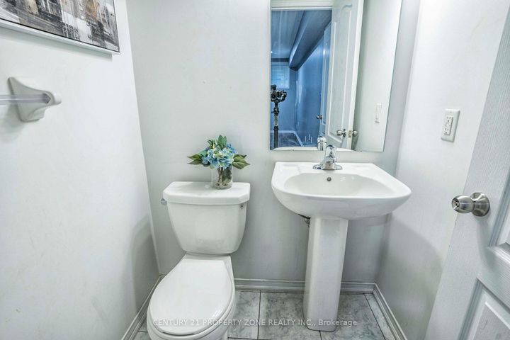 Photo 14 at 4 - 2500 Post Road, RO River Oaks, Oakville