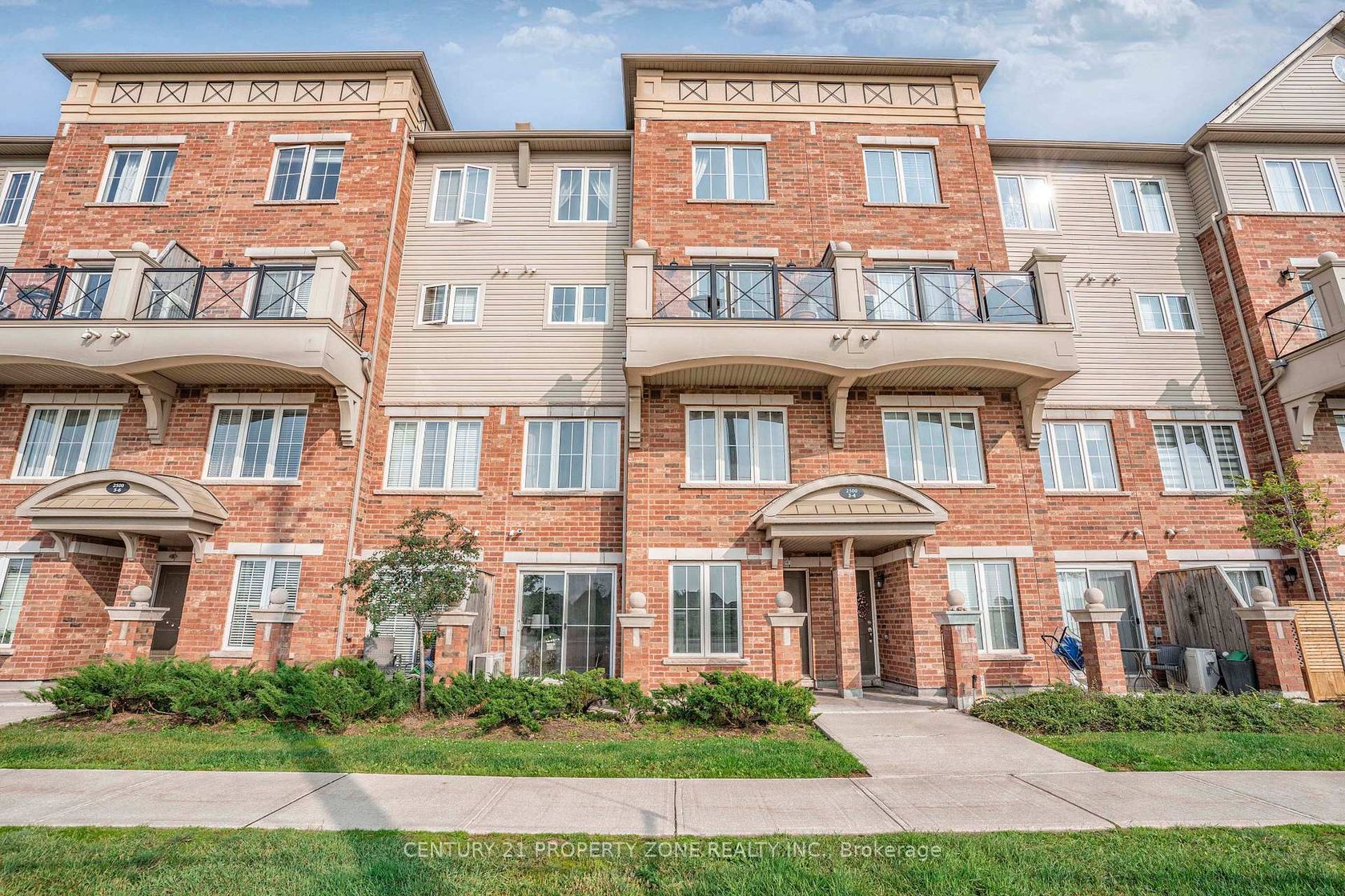 4 - 2500 Post Road, RO River Oaks, Oakville 