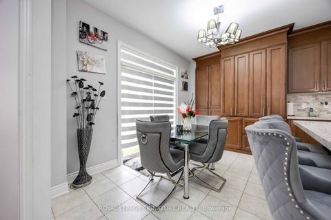 Photo 8 at 189 Algoma Drive, Kleinburg, Vaughan