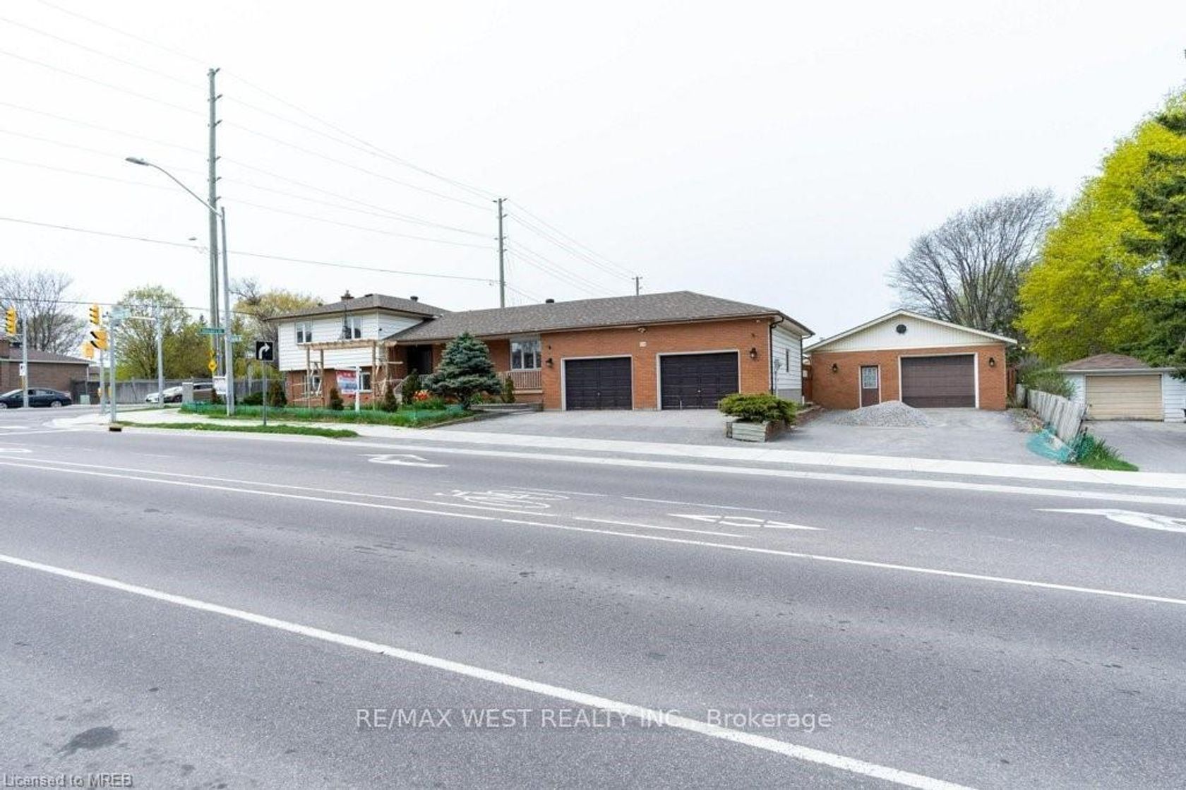 146 Harvie Road, Holly, Barrie photo number 2