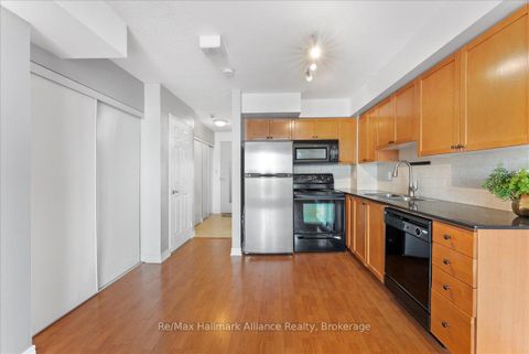 Photo 6 at 910 - 1369 Bloor Street W, Dufferin Grove, Toronto