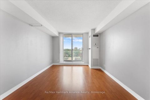 Photo 8 at 910 - 1369 Bloor Street W, Dufferin Grove, Toronto
