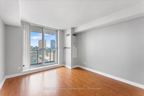 Photo 12 at 910 - 1369 Bloor Street W, Dufferin Grove, Toronto
