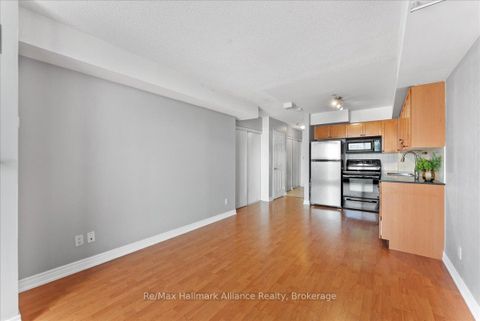 Photo 13 at 910 - 1369 Bloor Street W, Dufferin Grove, Toronto