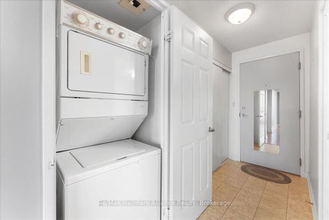 Photo 18 at 910 - 1369 Bloor Street W, Dufferin Grove, Toronto