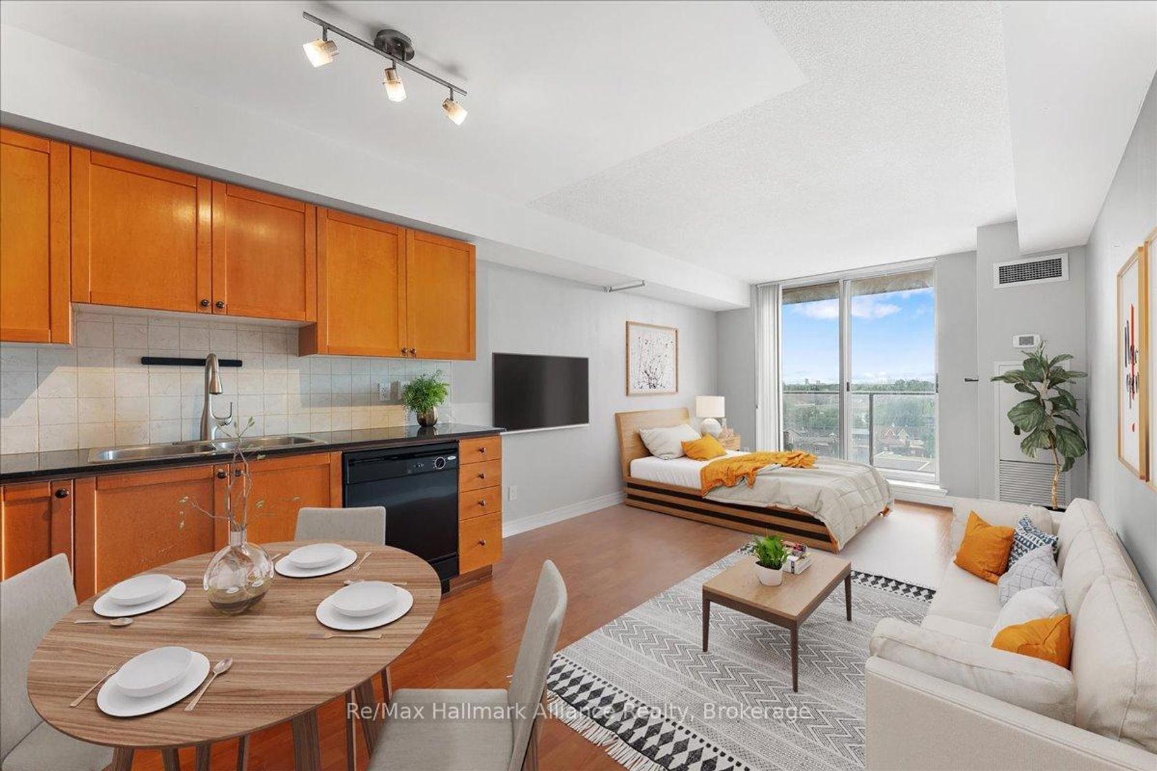 910 - 1369 Bloor Street W, Dufferin Grove, Toronto 