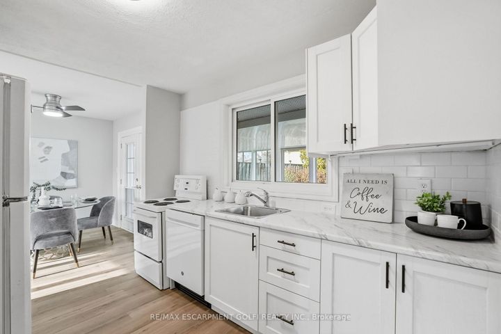 Photo 10 at 38 Coral Drive, Lawfield, Hamilton