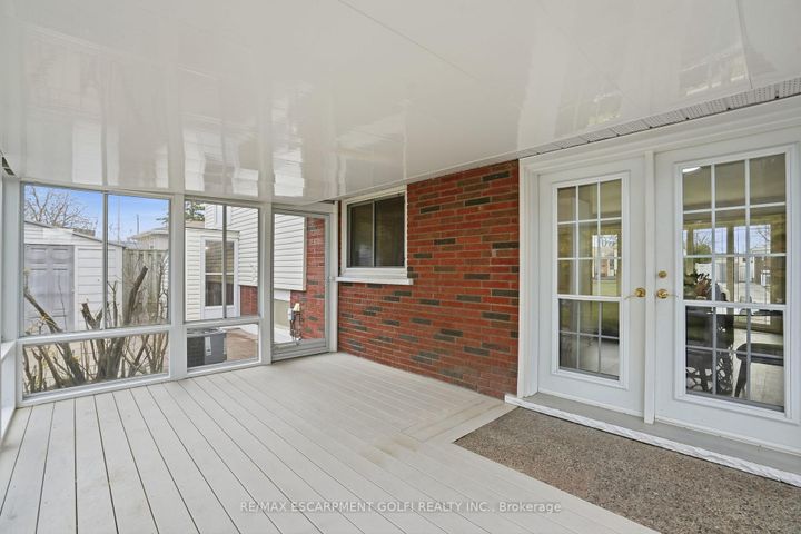 Photo 11 at 38 Coral Drive, Lawfield, Hamilton