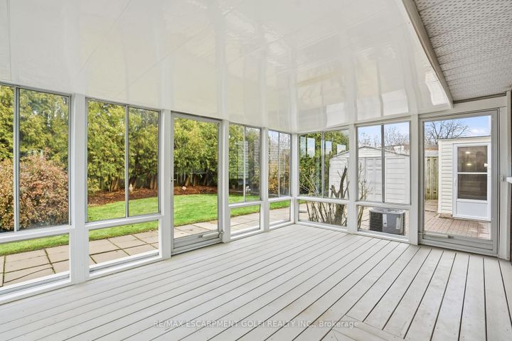 Photo 12 at 38 Coral Drive, Lawfield, Hamilton