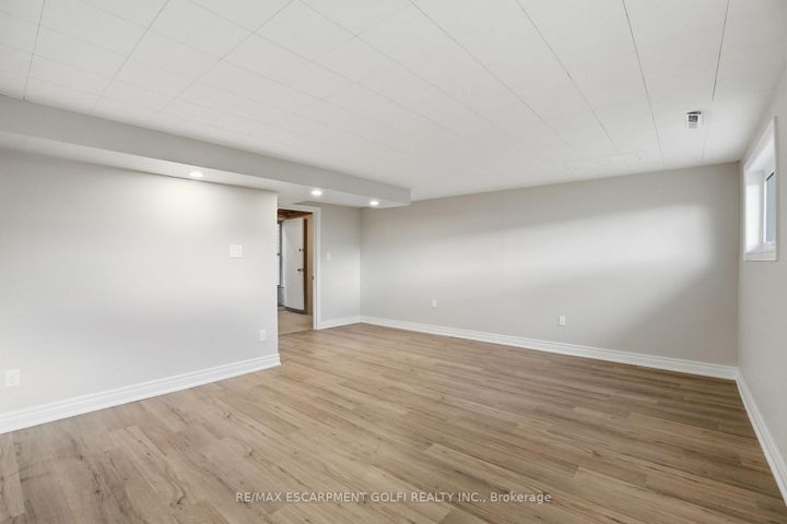 Photo 23 at 38 Coral Drive, Lawfield, Hamilton