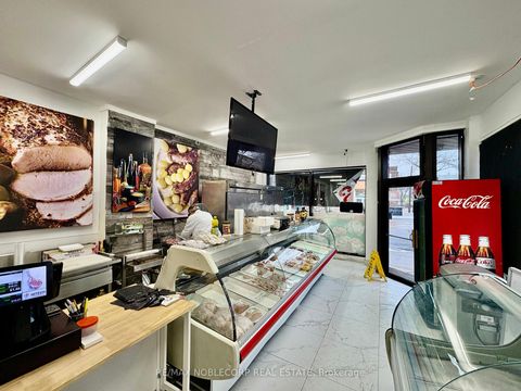 Photo 3 at 2992 Lake Shore Boulevard W, New Toronto, Toronto