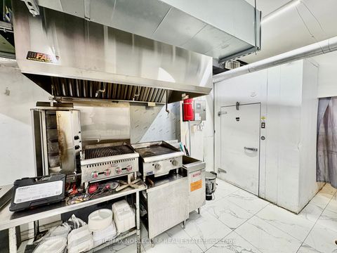 Photo 6 at 2992 Lake Shore Boulevard W, New Toronto, Toronto