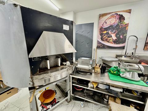 Photo 7 at 2992 Lake Shore Boulevard W, New Toronto, Toronto