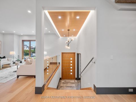 Photo 2 at 170 Burndale Avenue, Westgate, Toronto